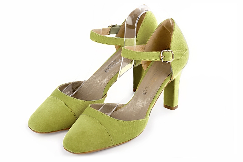 Pistachio green women's open side shoes, with an instep strap. Round toe. High kitten heels. Front view - Florence KOOIJMAN